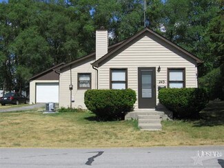 243 Railroad St, Churubusco, IN 46723