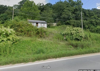 5340 Charleston Rd, Red House, WV 25168