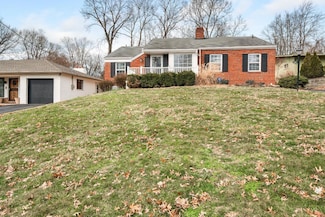 1987 Honeysuckle Ln, Cincinnati, OH 45230