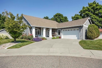 8820 W Imnaha Ct, Kennewick, WA 99336