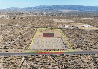 515 Palmdale Rd, Piñon Hills, CA 92372