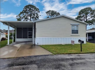 4935 Clover Ln, Titusville, FL 32780