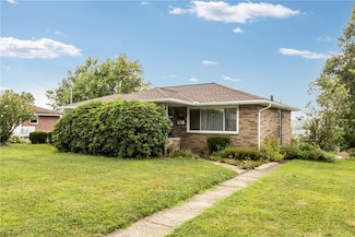 1528 Oneida Dr, Clairton, PA 15025