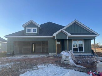 121 Saraland Trail, Perry, GA 31069