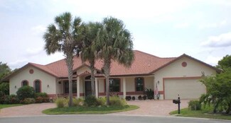 2039 Teagarden Ln, Naples, FL 34110