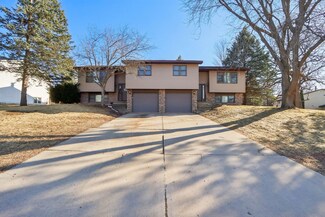 2697 Norwich St, Fitchburg, WI 53711