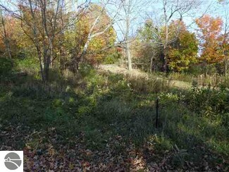 824 Beech St Unit 14, Frankfort, MI 49635