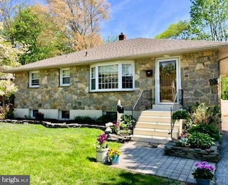 2205 E Huntington Dr, Wilmington, DE 19808