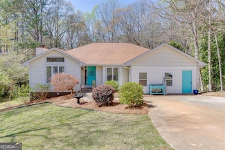 4434 Hidden Oaks Dr, Flowery Branch, GA 30542