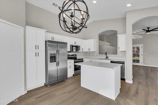 1190 W Seagull Dr, Chandler, AZ 85286