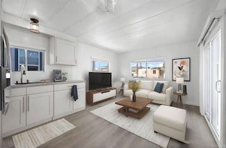 1425 E Madison Ave Unit 15, El Cajon, CA 92019