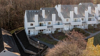 187 Lovers Ln Unit 61, Torrington, CT 06790