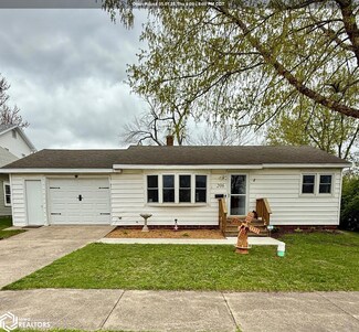 206 High St, Iowa Falls, IA 50126