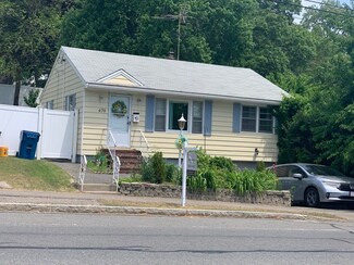 479 Riverside Dr, Lawrence, MA 01841