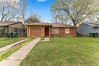 5617 Malmedy Rd, Houston, TX 77033