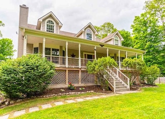 135 Browns Rd, Walden, NY 12586