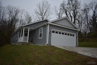 113 Springlake Ave, Hillsboro, OH 45133