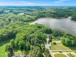 13 Lawsons Dr, Clarksville, VA 23927