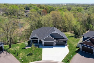 422 Overlook Cir SE, Saint Michael, MN 55376