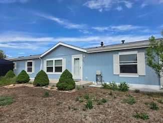 702 Sunridge Dr, Cheyenne, WY 82007