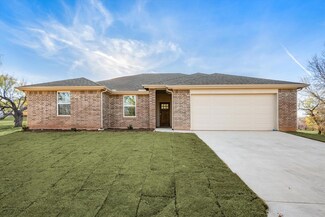 133 Bay Roc Ln, Runaway Bay, TX 76426
