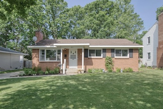 3811 Hazelwood Ave SW, Wyoming, MI 49519
