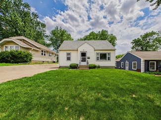 1721 W 11th St, Sioux Falls, SD 57104