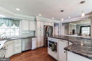 823 Hain Dr, Lafayette Hill, PA 19444