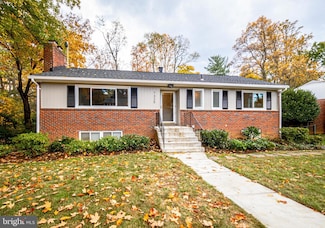 7325 Pinecastle Rd, Falls Church, VA 22043