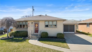44 Lordan Dr, Buffalo, NY 14227