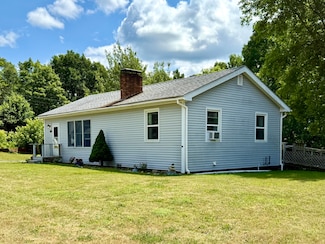 111 Washington St, Baileyville, ME 04694