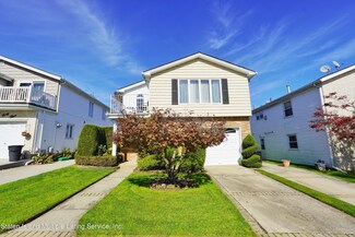 139 Memphis Ave, Staten Island, NY 10312
