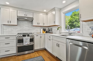 84 Woodcliff Rd, Quincy, MA 02169