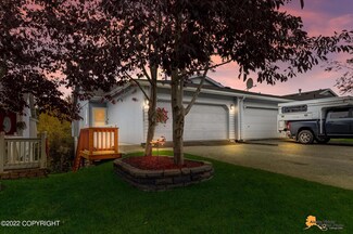 10272 Valley Park Dr, Anchorage, AK 99507