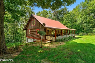 716 Pine Hollow Rd, Jacksboro, TN 37757