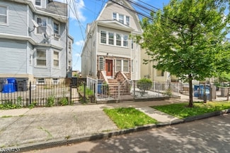 14 Treacy Ave Unit 16, Newark, NJ 07108
