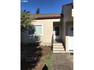 159 SW Florence Ave Unit 2, Gresham, OR 97080