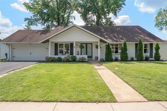 12930 Ferntop Ln, Saint Louis, MO 63141