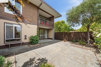 3 Forest Ln Unit 34, San Rafael, CA 94903
