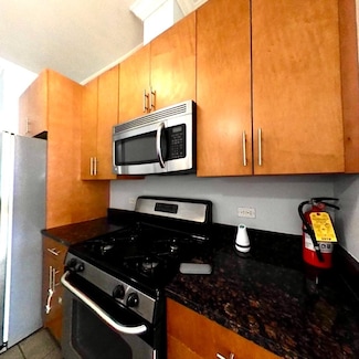 172 Culver Ave Unit 301, Jersey City, NJ 07305