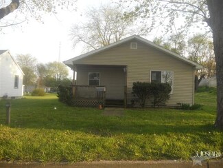 611 W 2nd St, Ligonier, IN 46767