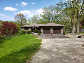 14 Cornwall Ave, MacKinaw, IL 61755