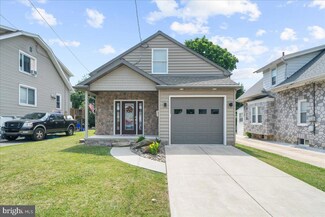 3222 Raymond St, Reading, PA 19605