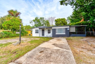 1370 Wright St, Daytona Beach, FL 32117