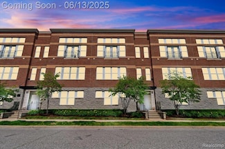 74 Clinton St Unit 74, Mount Clemens, MI 48043