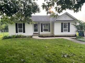 131 Ray Ct, Lawrenceburg, KY 40342