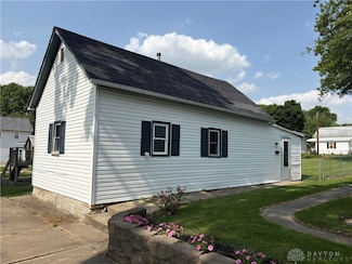 125 High St, New Paris, OH 45347
