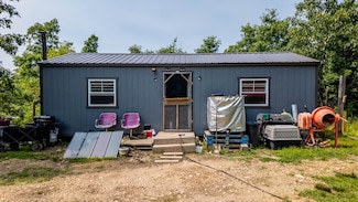10254 Stella Way, Birch Tree, MO 65438