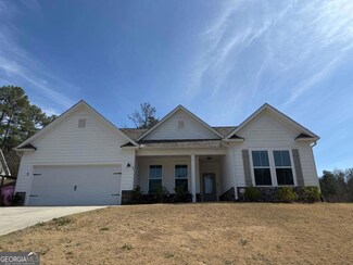 84 Woodpecker Point, Danielsville, GA 30633