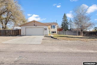 5015 Antelope Dr, Bar Nunn, WY 82601